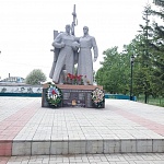 Памятник-Каргаполово